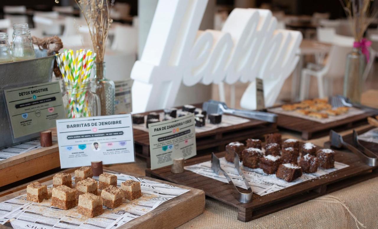 Spirit Hotel Gran Bilbao Bagian luar foto Breakfast buffet at the hotel