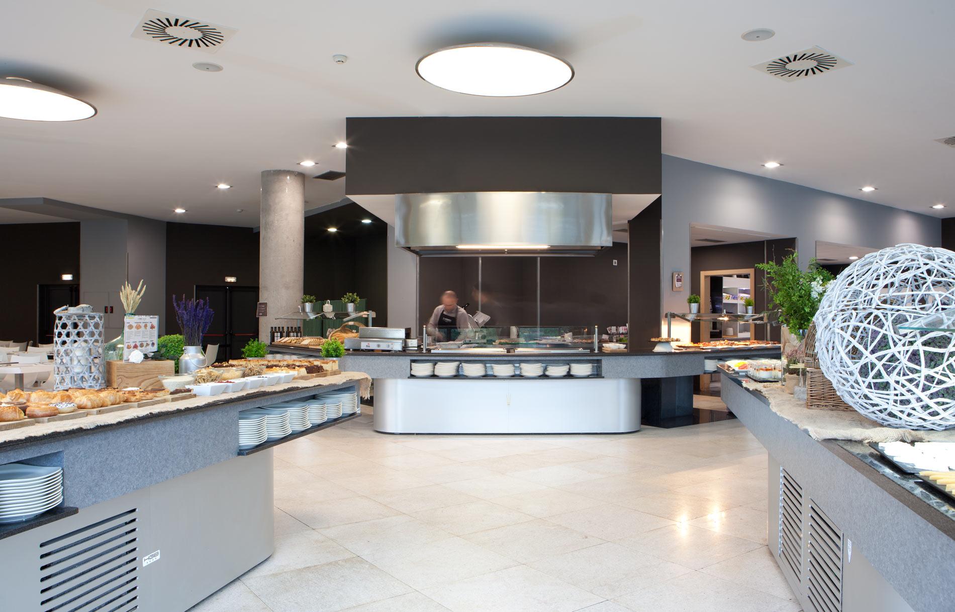 Spirit Hotel Gran Bilbao Bagian luar foto