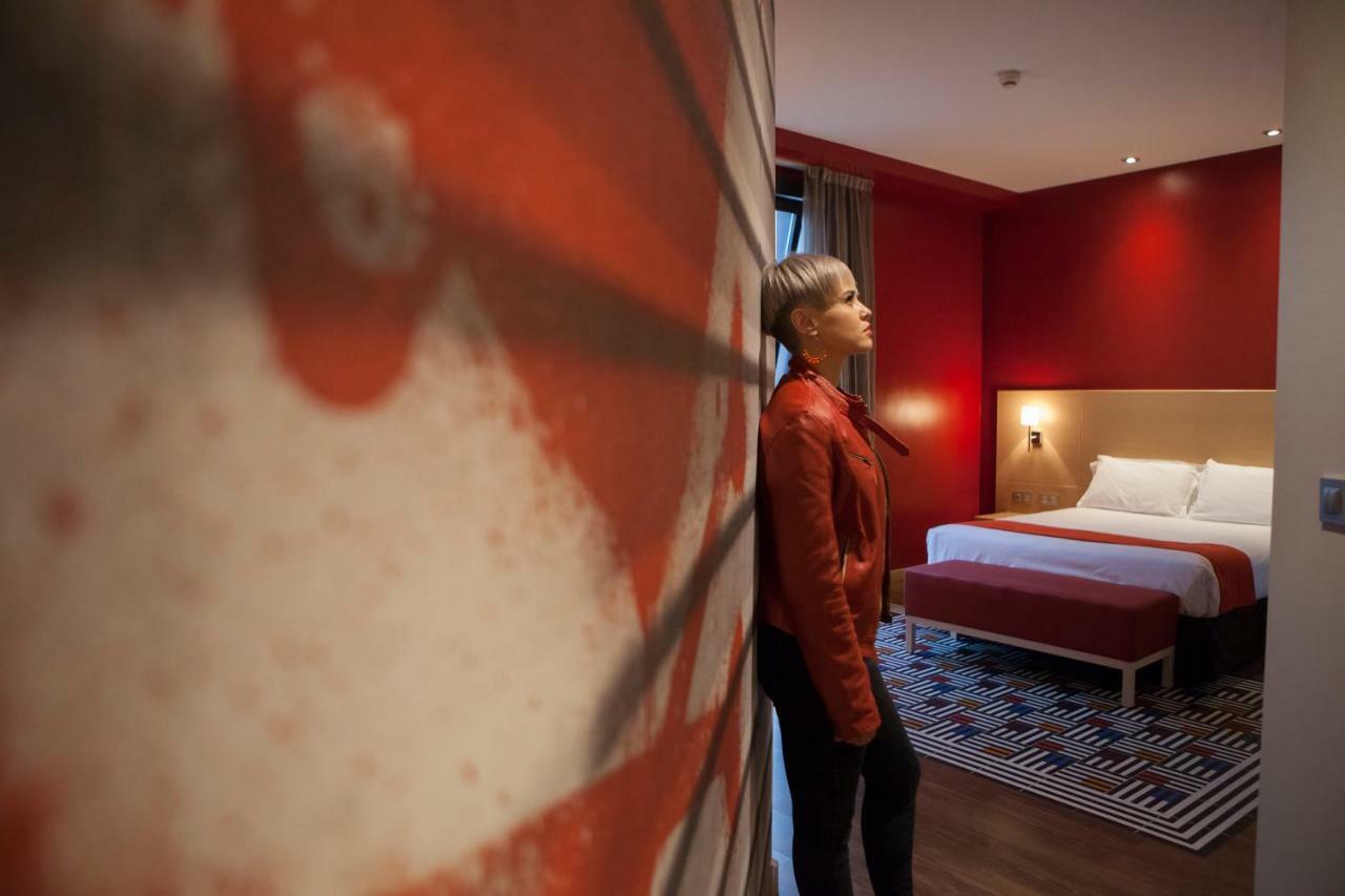 Spirit Hotel Gran Bilbao Bagian luar foto The art of the hotel